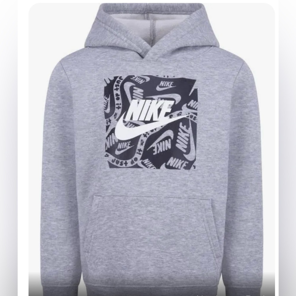 NEW NIKE Kids' Futura Sportswear Hoodie SIZE 5, 6 & 7  Retail $44 dollars - Picture 1 of 8